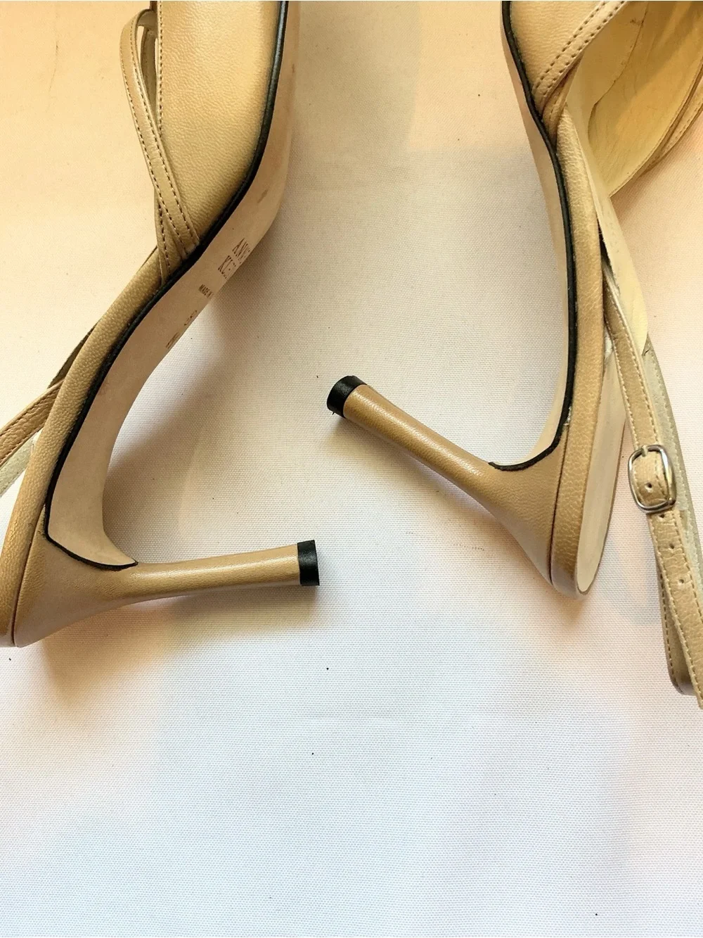 Vintage Anne Klein Pointed-toe Slingback Heels Tan Leather made in Italy size 8M